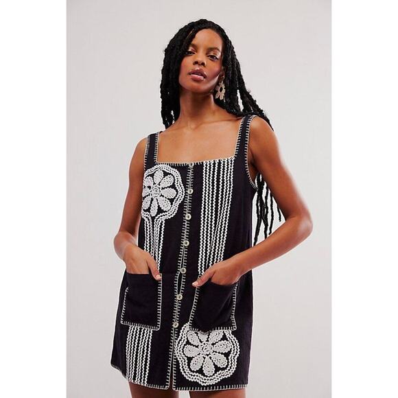 Free People Dresses & Skirts - NEW Free People Magda Mini Dress Womens Size Medium Black White Crochet